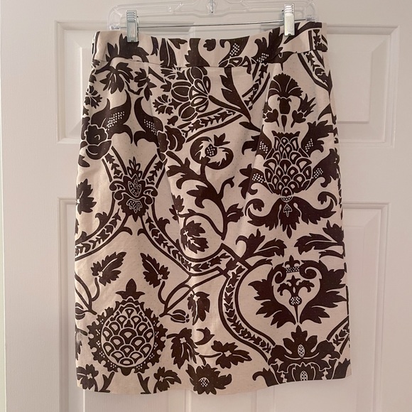 LOFT Dresses & Skirts - Cream/Brown print skirt